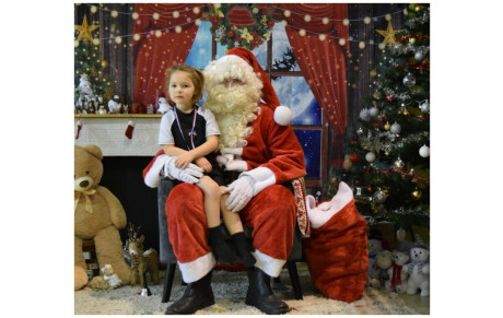 Le Père Noël en visite dans notre club lors du Plateau